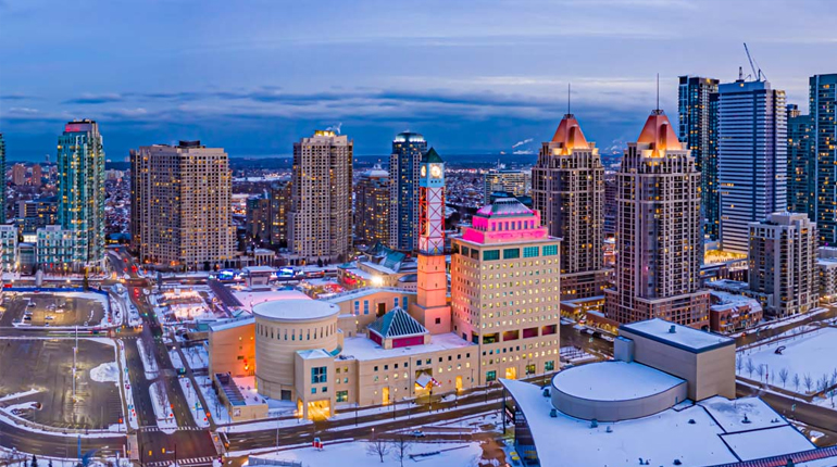 Pandit Gangadhar providing astrology consultations in Mississauga